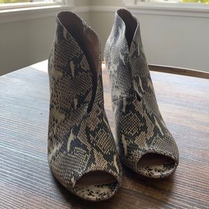 Halogen peep toe booties